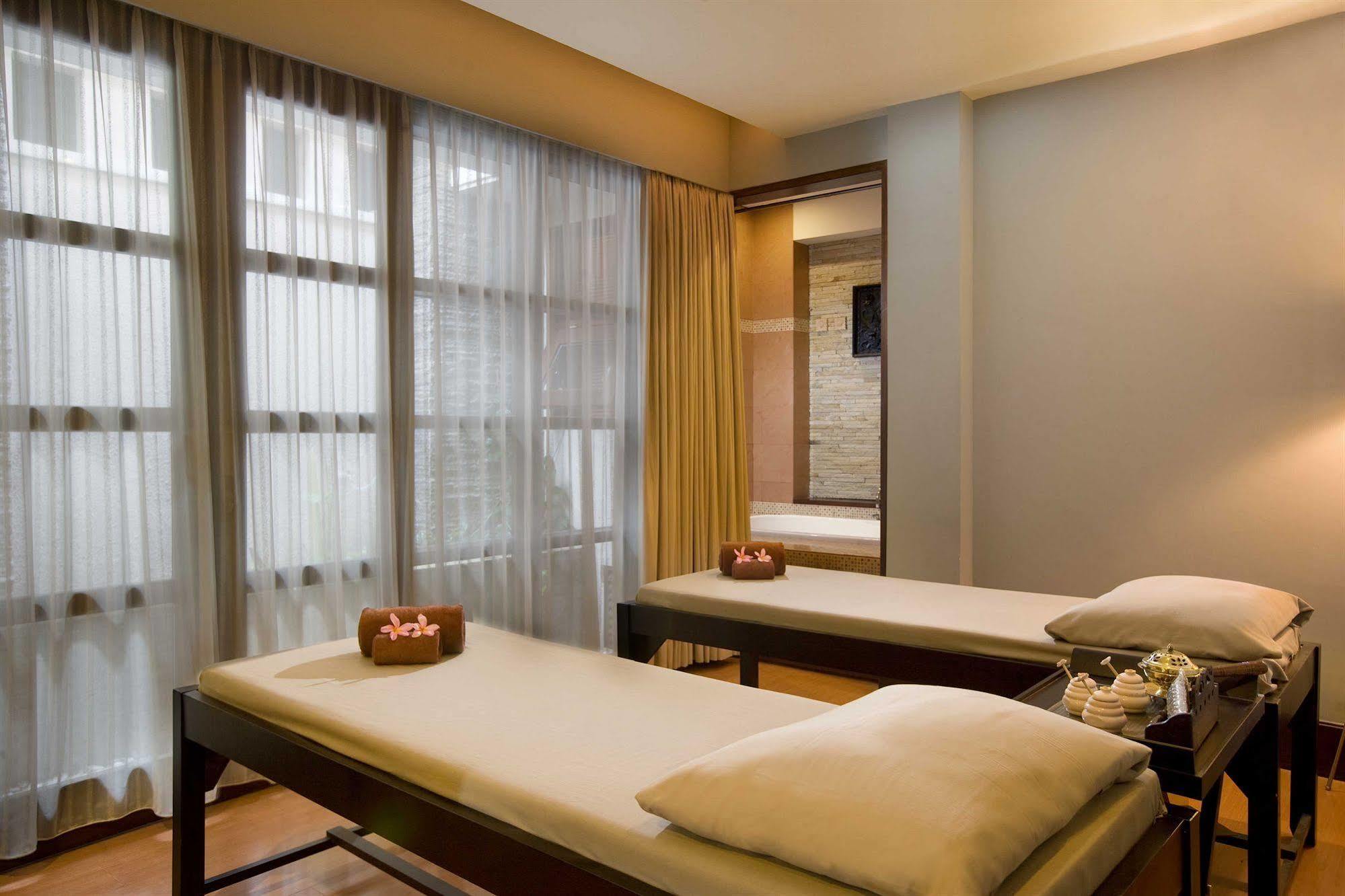 Hotel Santika Pontianak Exterior photo