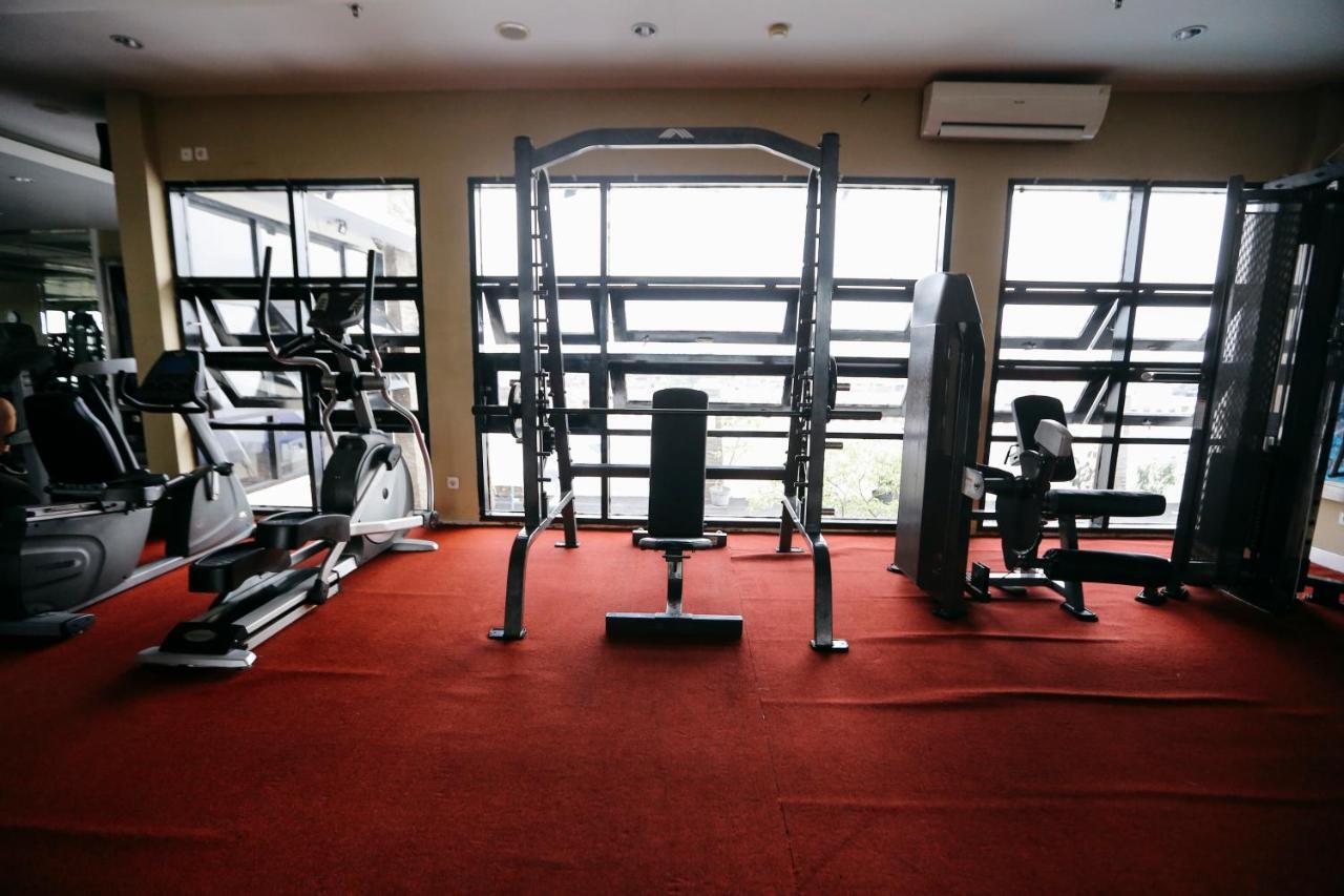 Hotel Santika Pontianak Exterior photo